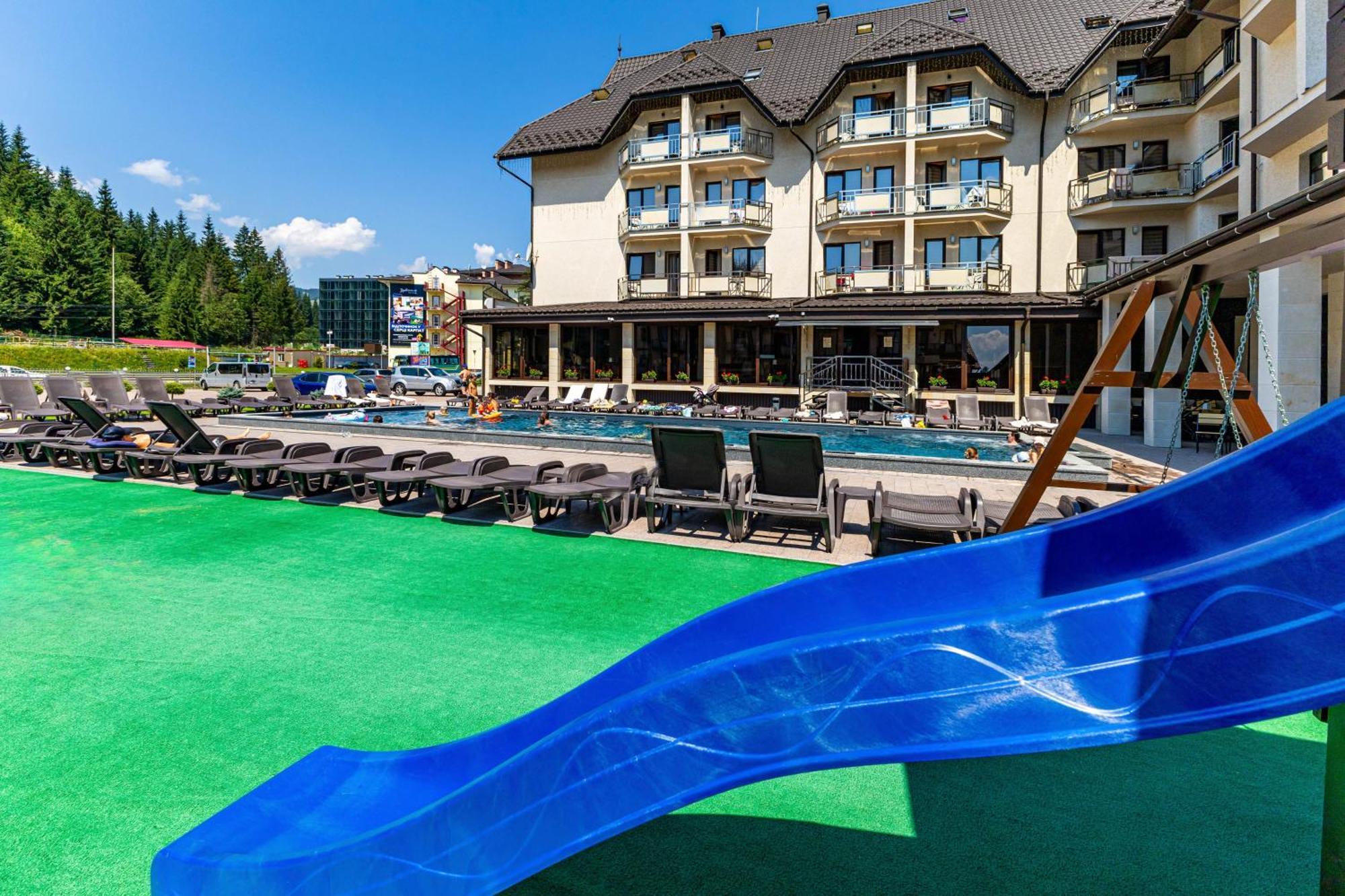 Continental Spa Resort Bukovel Eksteriør bilde